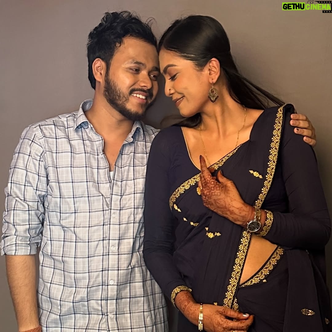 Meenakshi Borah - 13.5K Likes - Snapshots from the set…caught some amazing moments during our web series shoot…”Chupa-Chupi”…❤️🧿
