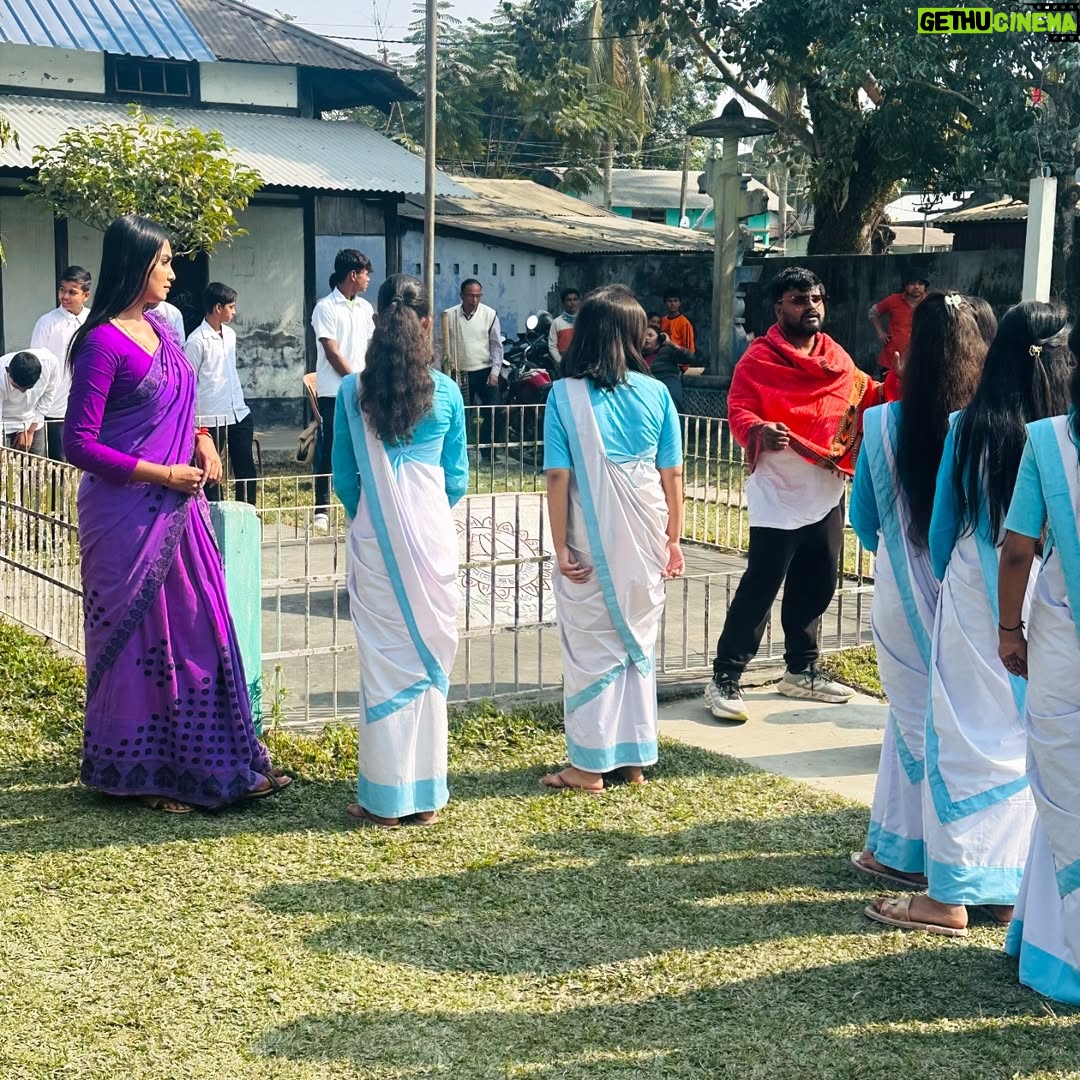 Meenakshi Borah - 13.5K Likes - Snapshots from the set…caught some amazing moments during our web series shoot…”Chupa-Chupi”…❤️🧿