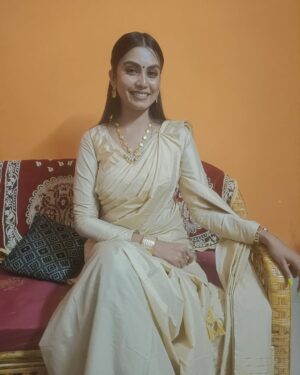 Meenakshi Borah Instagram - Stay simple…stay true…🧿❤️
.
.
.
.
.
.
.
#spreadlove #staypositive #laila #loveislove #explore #explorepage #nofilter