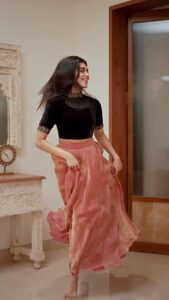 Actress Meenakshi Govindarajan HD Photos and Wallpapers September 2025