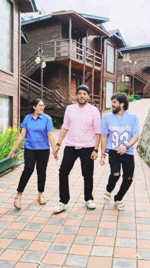 Meera Krishna, Meera Siva Instagram - Dance Ur Heart Out,Rest Ur Soul With Us @Accord Highland Hotel❤️ #DanceReels#DanceVideo#DanceLovers#DancePerformance#ReelsIndia#TamilDance#ReelsTrending#HotelVibes#HighlandHotelOoty#TravelWithDance#GoodVibes
