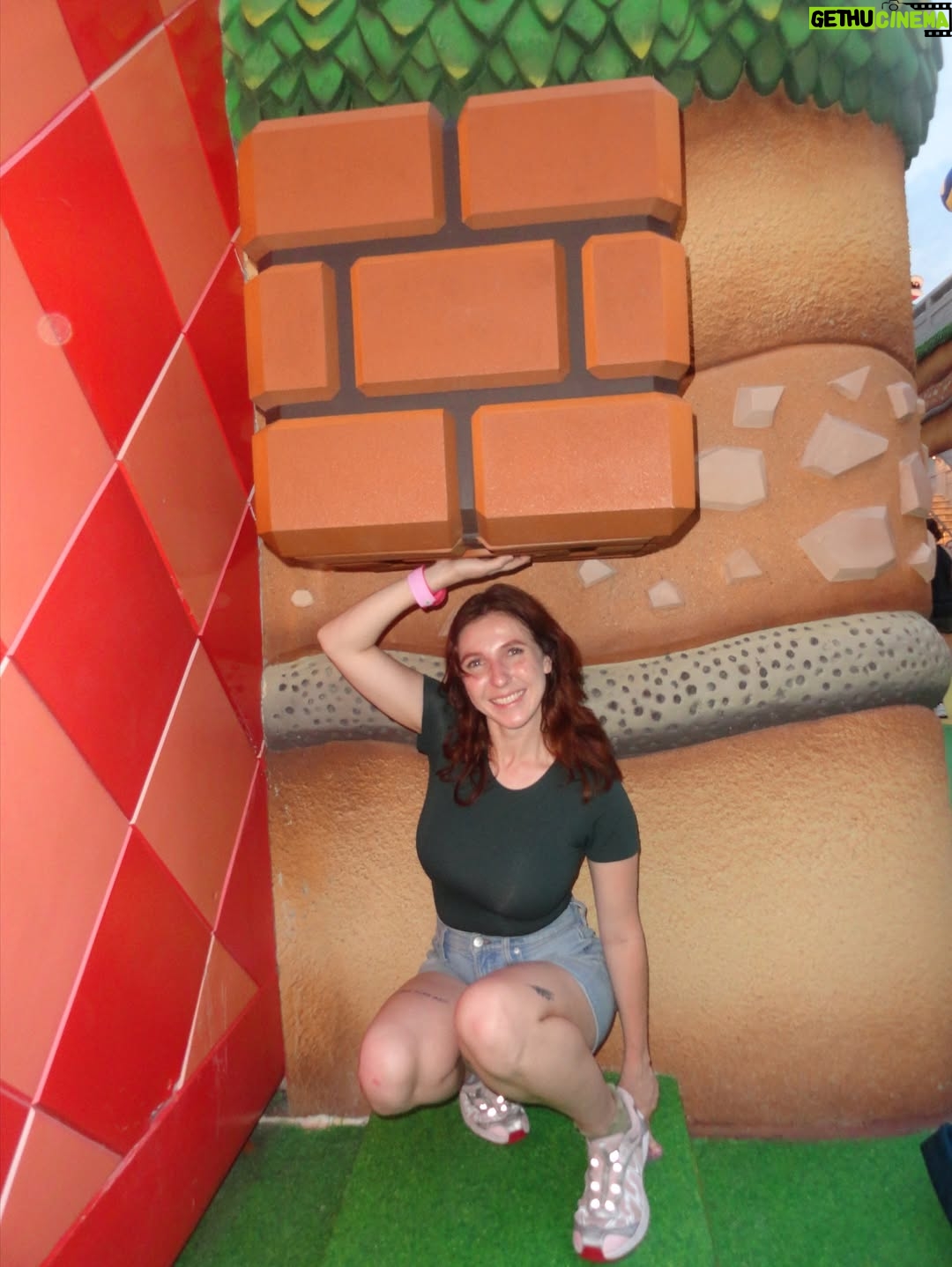 Megan Bitchell - 5K Likes - Okay this is the last theme park post I promise!!!!!!!!