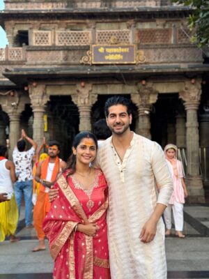 Megha Chakraborty Instagram - Celebrated the most special day of my favorite person at the divine feet of Mahakal 🙏❤️
Blessed to have you in my life @sahilphull
Happiest Birthday my LOVE 💫 May Mahadev shower his blessings on you always
Always keep smiling😄🤗