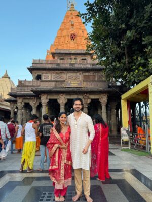 Megha Chakraborty Instagram - Celebrated the most special day of my favorite person at the divine feet of Mahakal 🙏❤️
Blessed to have you in my life @sahilphull
Happiest Birthday my LOVE 💫 May Mahadev shower his blessings on you always
Always keep smiling😄🤗