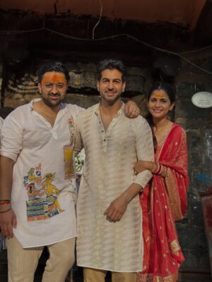 Megha Chakraborty Instagram - Celebrated the most special day of my favorite person at the divine feet of Mahakal 🙏❤️
Blessed to have you in my life @sahilphull
Happiest Birthday my LOVE 💫 May Mahadev shower his blessings on you always
Always keep smiling😄🤗