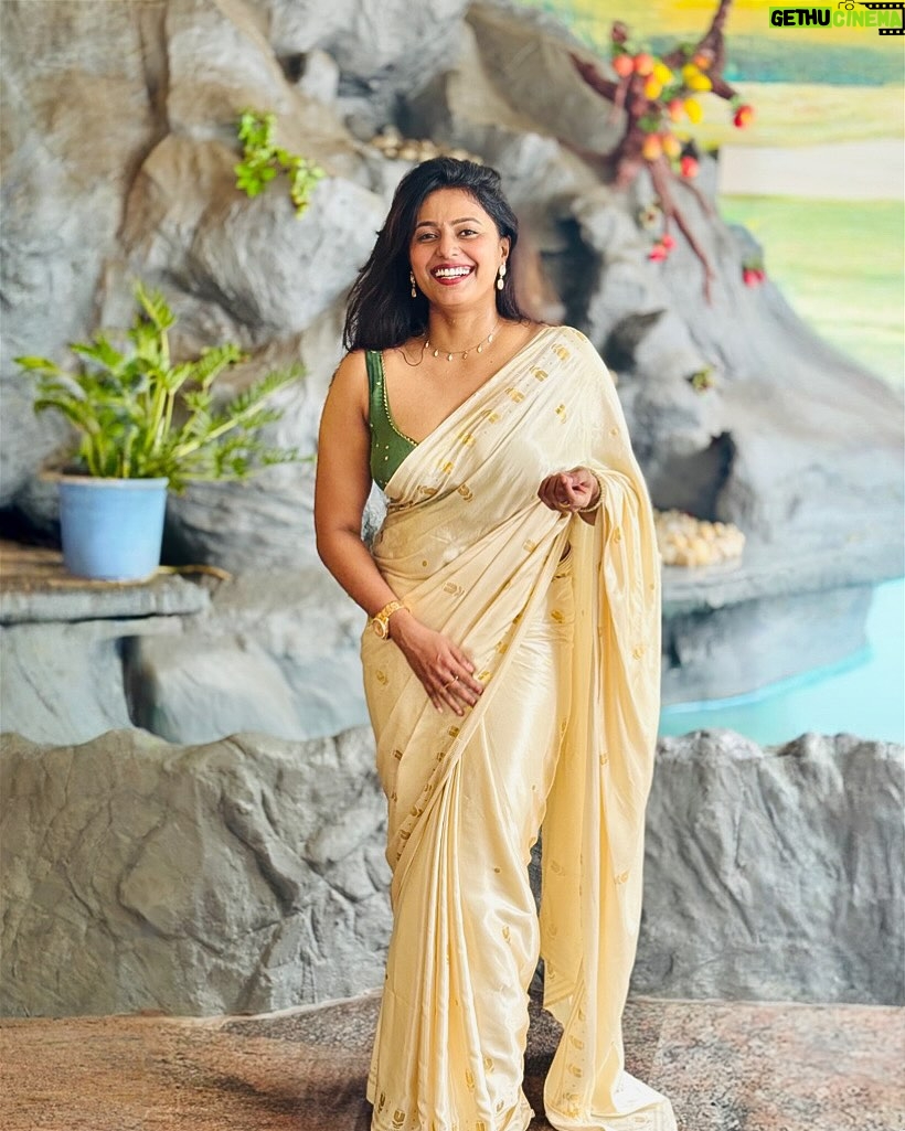 Megha Thomas - 10.3K Likes - ❤️✨
One day at a time.