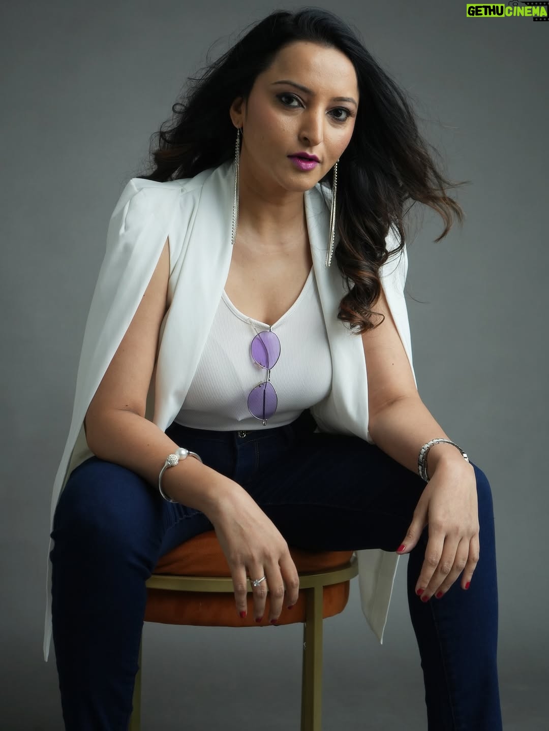Meghana Gaonkar - 5K Likes - No caption needed. 
~
Credits: 
Clicked by @hrishikeshkulkarnii 
Blazer: @romita_threads 
Make up & hair: @makeover_by_sanjeeva @makeoverbyajay 
In collaboration with @g9media_entertainment @gururajkulkarni_nadagoud 
Facilitated by @mr.veerendra.patil @_v_i_d_d_u_
Location: @studio_rental_by_vstudiospro