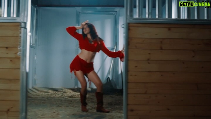 Meghna Chakraborty - 3 Likes - hungama 🧨🧨🧨 the dance edit 💃🏽
Thank you @shreybaebee @elise.mov for having me as a part of this magic. @__hxrini_ you are an absolute beast and I’d do all nighters dancing w you any day!!! 

Everyone pls go watch Hungama and stream / support @shreybaebee insane new album Cruel Intentions - she’s truly one of the most talented visionary artists and deserves allll the love! ❤️

Artist: @shreybaebee 
Director: @elise.mov 
Choreographer: @__hxrini_ 
Dancers: @meghnac3 @aishwaryamanga @__hxrini_ 
Stylist: @__byrumsha
