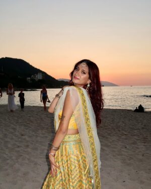 Meghna Chakraborty Instagram - Sunset in Puerta Vallarta celebrating the #mobuwedding 🌅