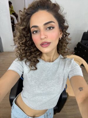Mehak Bakshi Instagram - Life lately 🌹