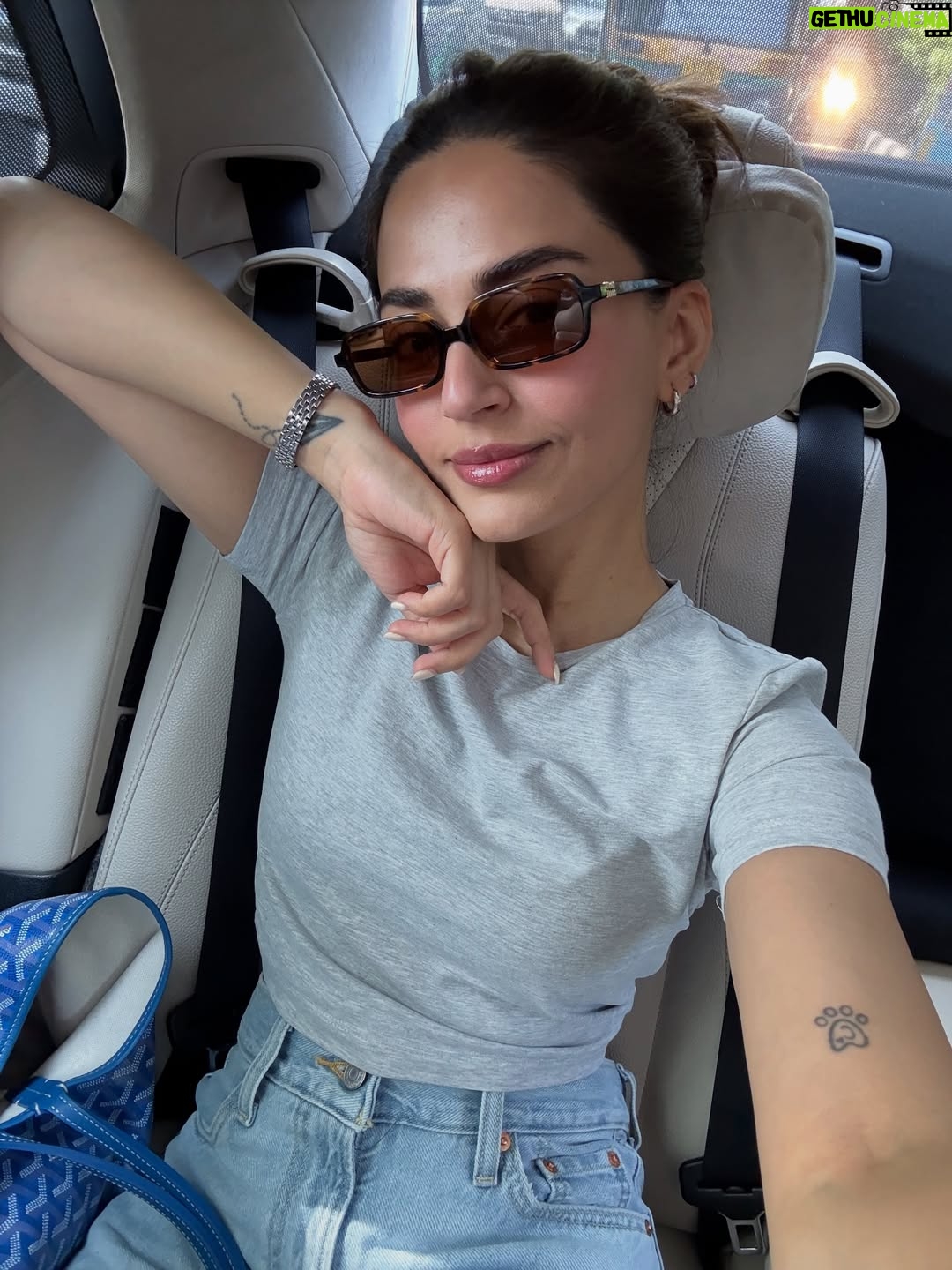 Mehak Bakshi - 6.3K Likes - Life lately 🌹