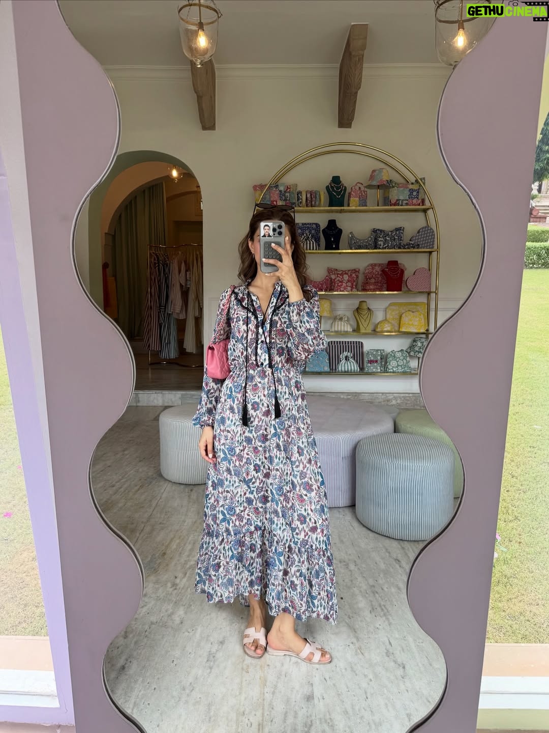 Mehak Bakshi - 3.5K Likes - Jaipur in monsoon🩷
