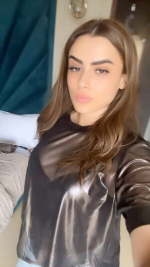 Mehak Dhillon Instagram - 🖤🖤