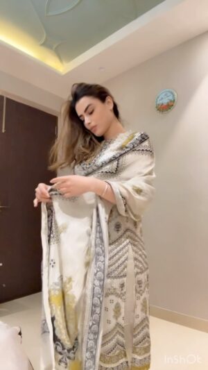 Mehak Dhillon Instagram - My favourite outfit💕