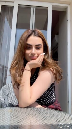 Mehak Dhillon Instagram - Morning you beautiful people ✨🩷