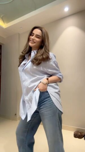 Mehak Dhillon Instagram - Day 1 let’s burn it 🔥