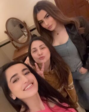 Mehak Dhillon Instagram - Them in my life 🫶🏼 
.
.
.
.
.
#besties #bestie❤️ #femalefriendship #foryou