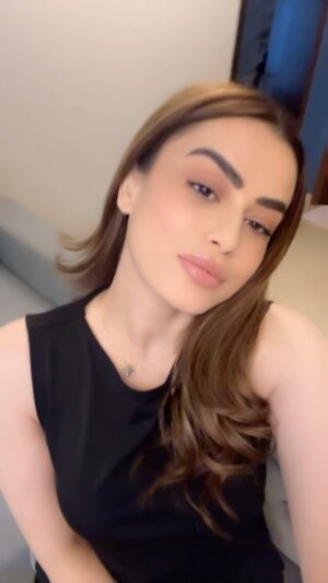 Mehak Dhillon Instagram - Love yourself ✨