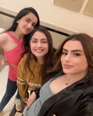 Mehak Dhillon Instagram - Them in my life 🫶🏼 
.
.
.
.
.
#besties #bestie❤️ #femalefriendship #foryou