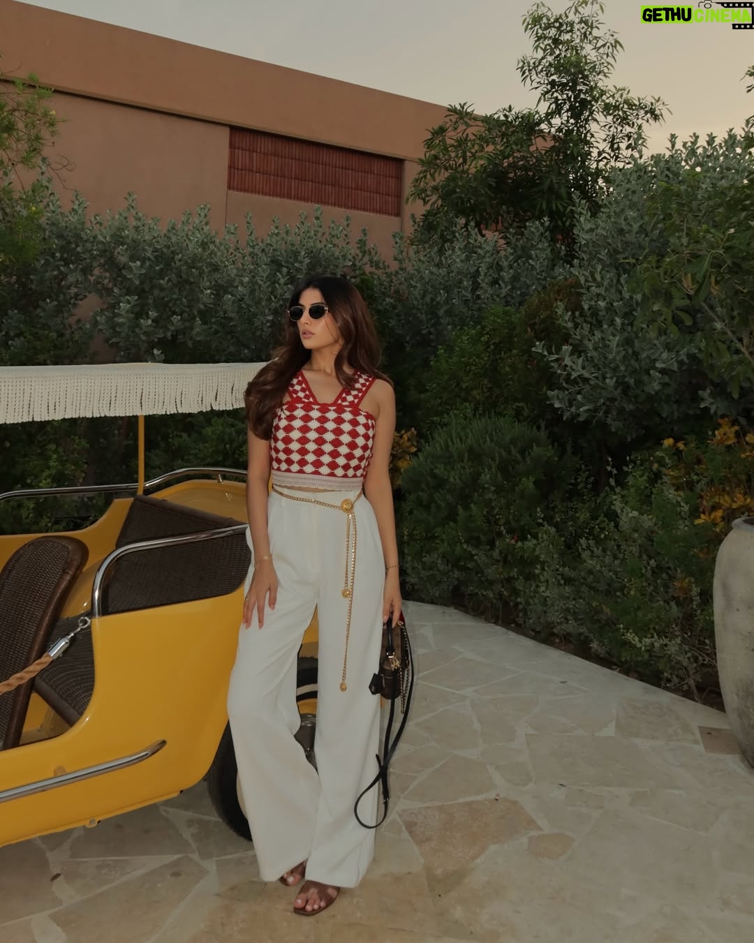 Meher Taluja - 2.6K Likes - 🚕🍂✨