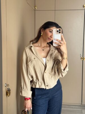 Meher Taluja Instagram - mirror selfies that made it to my stories but deserved to be on the feed 🤳🏻