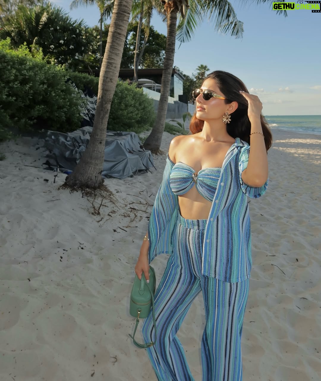 Meher Taluja - 2.9K Likes - weekend blues🩵🦋💙

wearing : @piaandparoclothing
