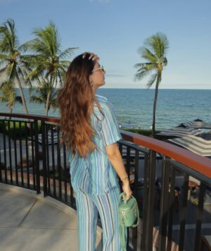 Meher Taluja Instagram - weekend blues🩵🦋💙

wearing : @piaandparoclothing
