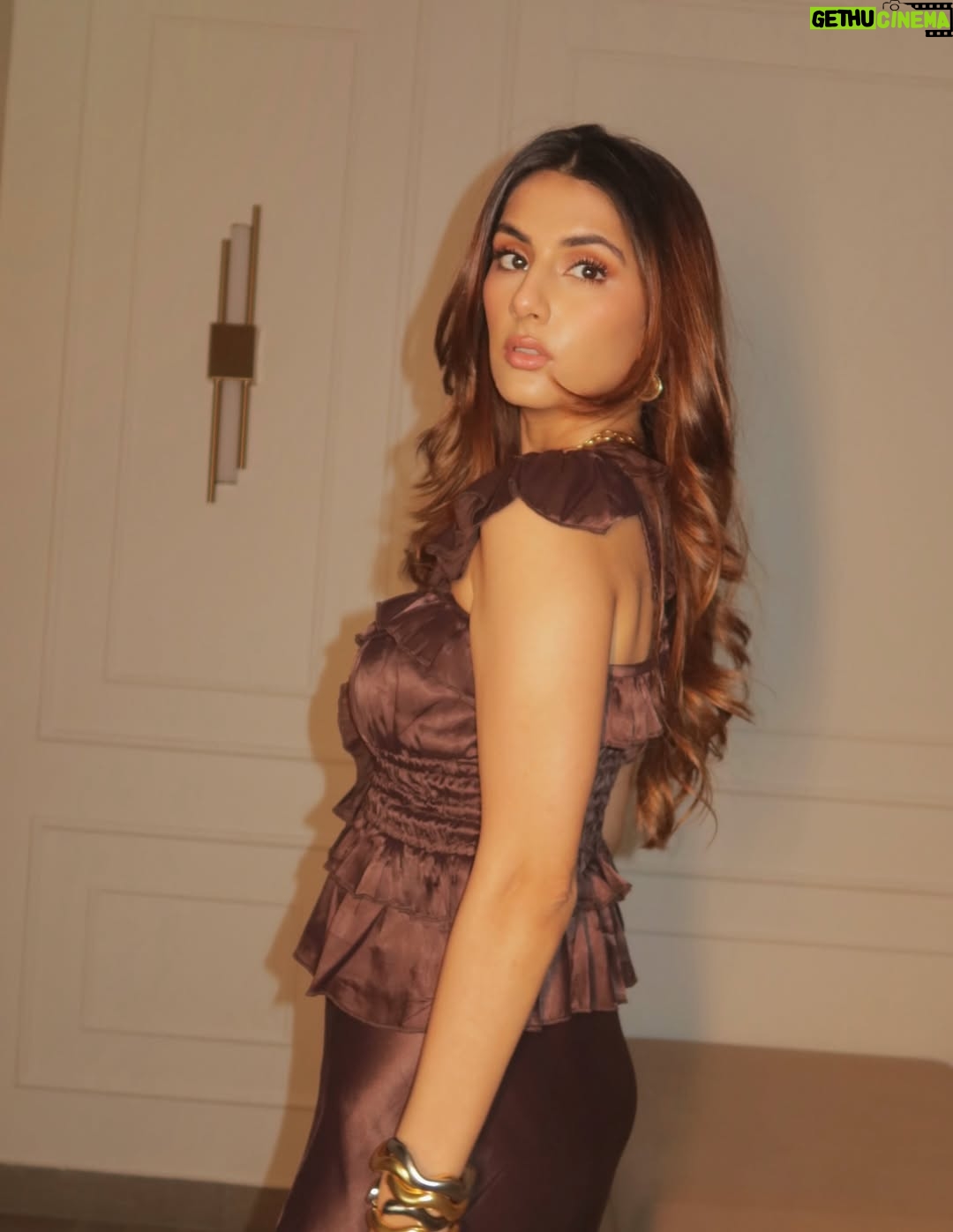 Meher Taluja - 2K Likes - 🤎✨