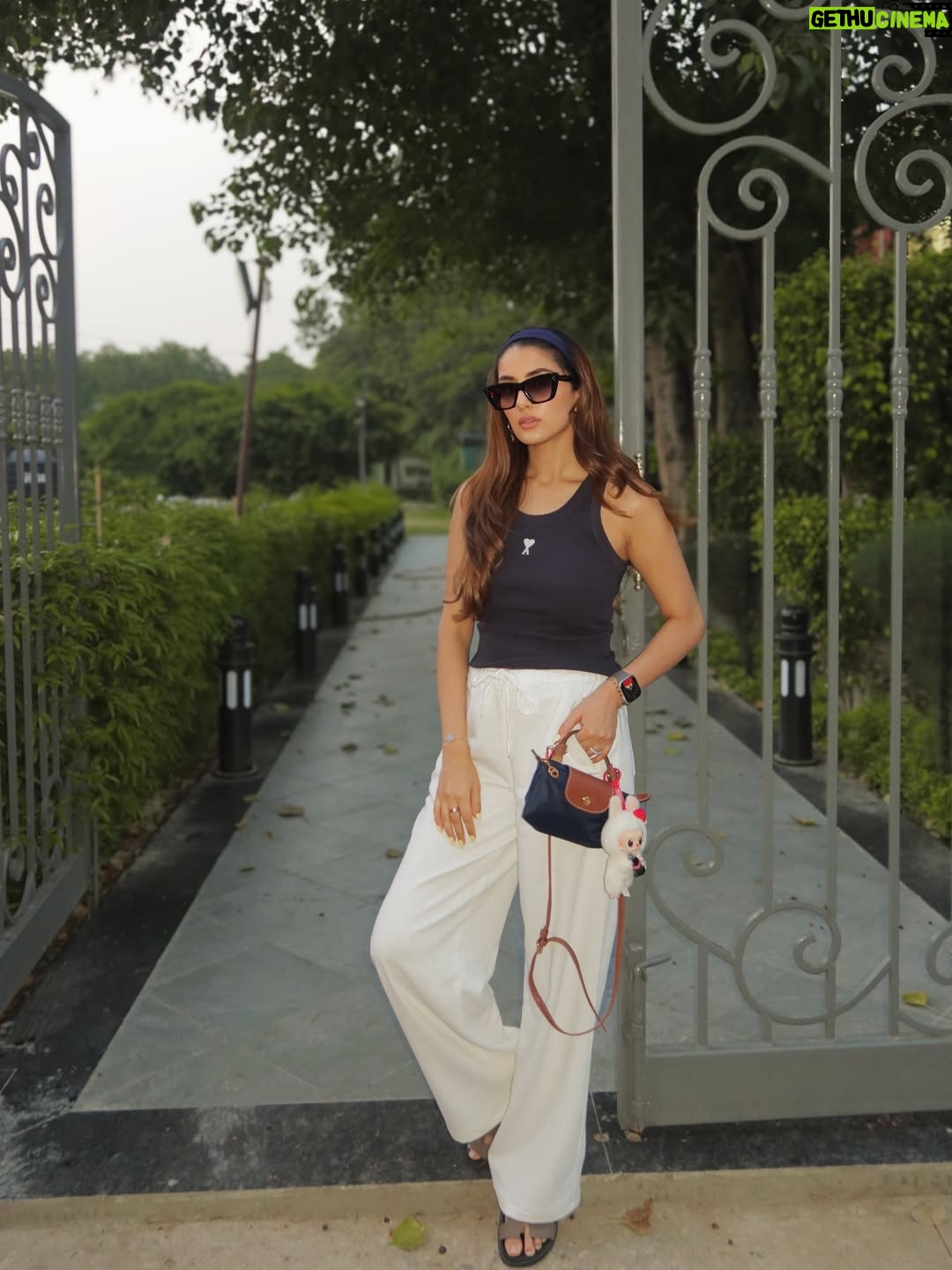Meher Taluja - 2.2K Likes - linen pants & tank top girlie for as long as I remember👀