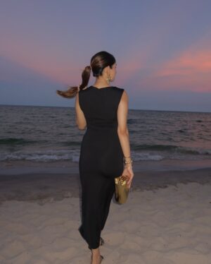 Meher Taluja Instagram - chasing sunsets🌅

glam : by yours truly @studiomehertaluja 
dress : @zara 
bag : @ruya_london 
earrings : @shopeurumme