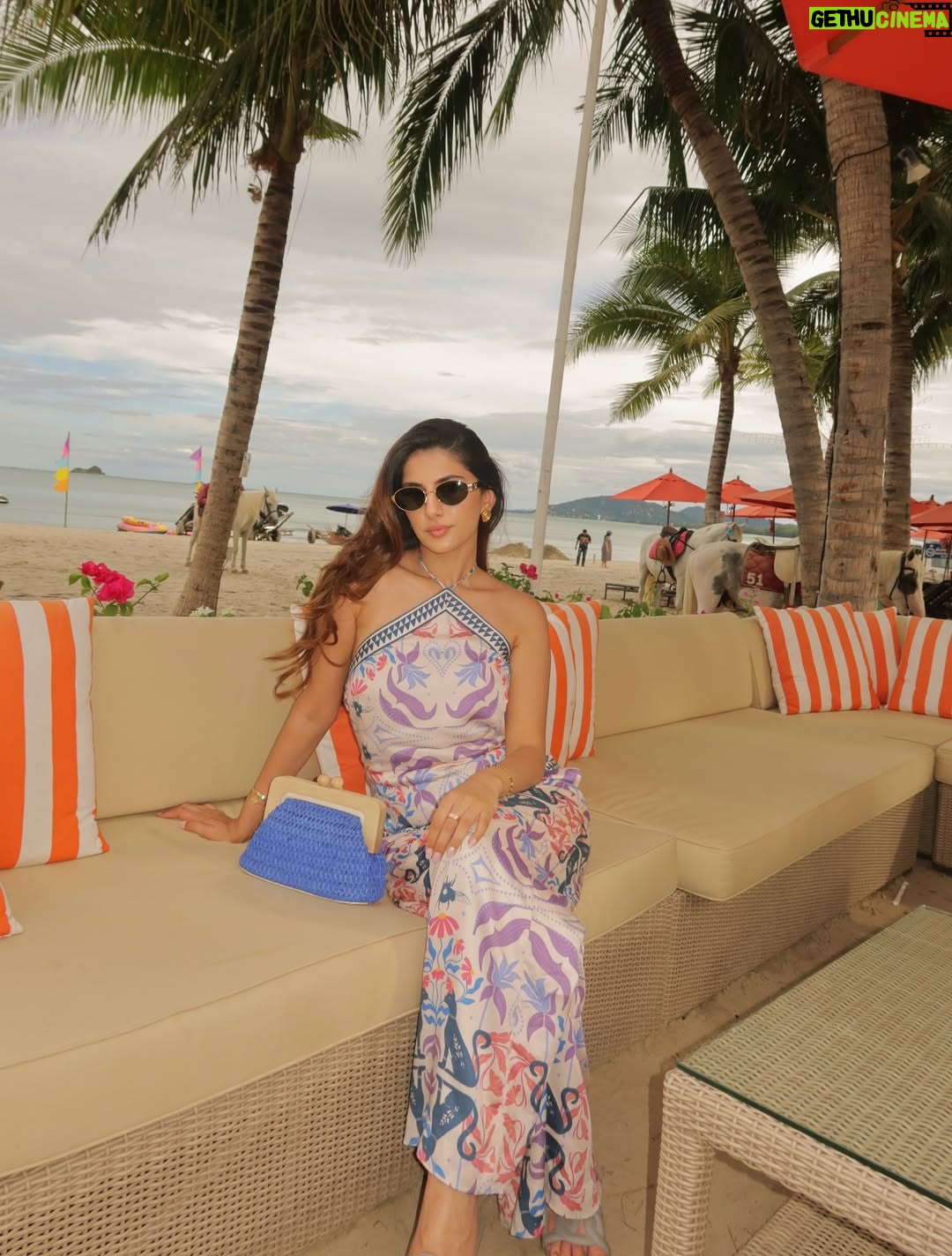 Meher Taluja - 1.9K Likes - Forever an island girly☀️🌊⛱️

wearing : @wear.rae