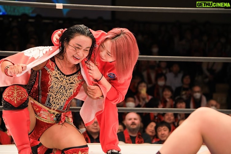 Meiko Satomura - 13K Likes - 今日、引退試合を見届けてくださった皆様、ありがとうございました。
30年間で出会ったたくさんの方に囲まれてリングを降りられたこと、本当に幸せです。
プロレスの新時代をさらに素晴らしいものにするために、今以上に人生懸けます‼️
ありがとうございました。
2025.4.29 #後楽園ホール
#SENJO  # #SATOMURAfinal #里村明衣子