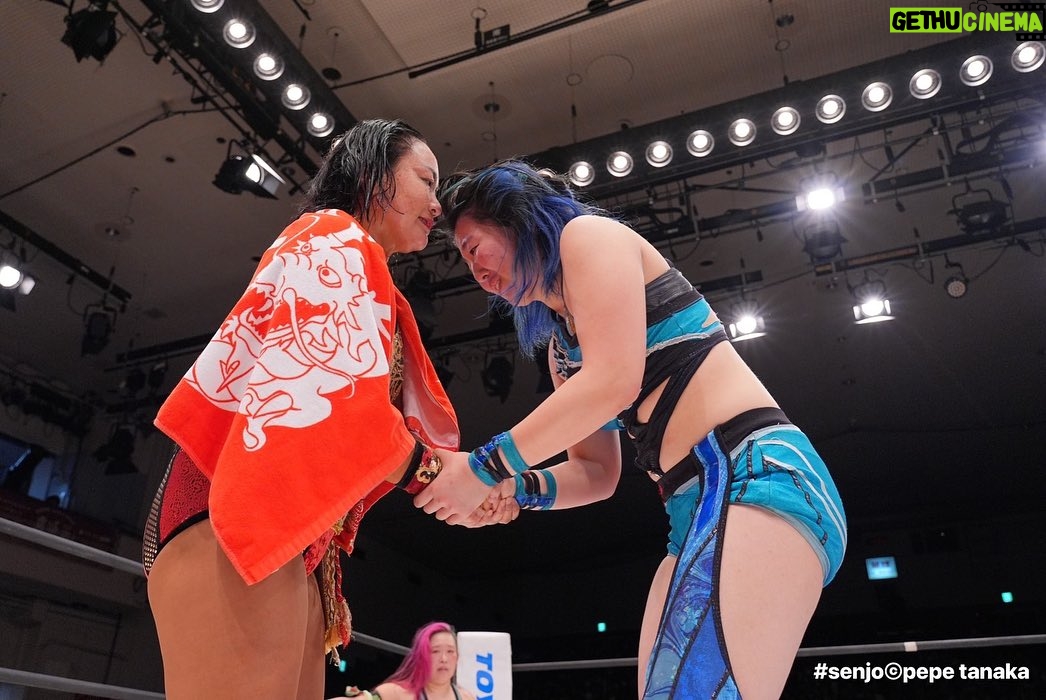 Meiko Satomura - 13K Likes - 今日、引退試合を見届けてくださった皆様、ありがとうございました。
30年間で出会ったたくさんの方に囲まれてリングを降りられたこと、本当に幸せです。
プロレスの新時代をさらに素晴らしいものにするために、今以上に人生懸けます‼️
ありがとうございました。
2025.4.29 #後楽園ホール
#SENJO  # #SATOMURAfinal #里村明衣子