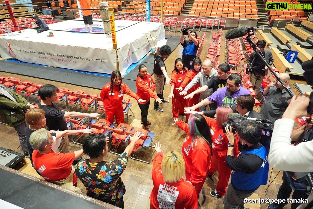 Meiko Satomura - 13K Likes - 今日、引退試合を見届けてくださった皆様、ありがとうございました。
30年間で出会ったたくさんの方に囲まれてリングを降りられたこと、本当に幸せです。
プロレスの新時代をさらに素晴らしいものにするために、今以上に人生懸けます‼️
ありがとうございました。
2025.4.29 #後楽園ホール
#SENJO  # #SATOMURAfinal #里村明衣子