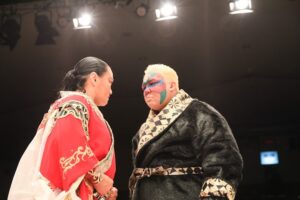 Meiko Satomura Instagram - 今日、引退試合を見届けてくださった皆様、ありがとうございました。
30年間で出会ったたくさんの方に囲まれてリングを降りられたこと、本当に幸せです。
プロレスの新時代をさらに素晴らしいものにするために、今以上に人生懸けます‼️
ありがとうございました。
2025.4.29 #後楽園ホール
#SENJO  # #SATOMURAfinal #里村明衣子