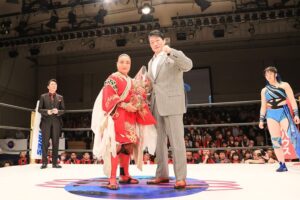 Meiko Satomura Instagram - 今日、引退試合を見届けてくださった皆様、ありがとうございました。
30年間で出会ったたくさんの方に囲まれてリングを降りられたこと、本当に幸せです。
プロレスの新時代をさらに素晴らしいものにするために、今以上に人生懸けます‼️
ありがとうございました。
2025.4.29 #後楽園ホール
#SENJO  # #SATOMURAfinal #里村明衣子