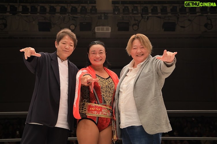 Meiko Satomura - 13K Likes - 今日、引退試合を見届けてくださった皆様、ありがとうございました。
30年間で出会ったたくさんの方に囲まれてリングを降りられたこと、本当に幸せです。
プロレスの新時代をさらに素晴らしいものにするために、今以上に人生懸けます‼️
ありがとうございました。
2025.4.29 #後楽園ホール
#SENJO  # #SATOMURAfinal #里村明衣子