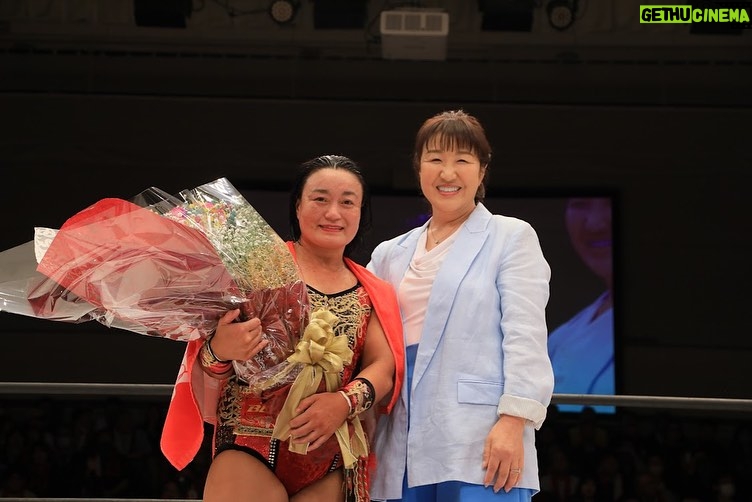 Meiko Satomura - 13K Likes - 今日、引退試合を見届けてくださった皆様、ありがとうございました。
30年間で出会ったたくさんの方に囲まれてリングを降りられたこと、本当に幸せです。
プロレスの新時代をさらに素晴らしいものにするために、今以上に人生懸けます‼️
ありがとうございました。
2025.4.29 #後楽園ホール
#SENJO  # #SATOMURAfinal #里村明衣子
