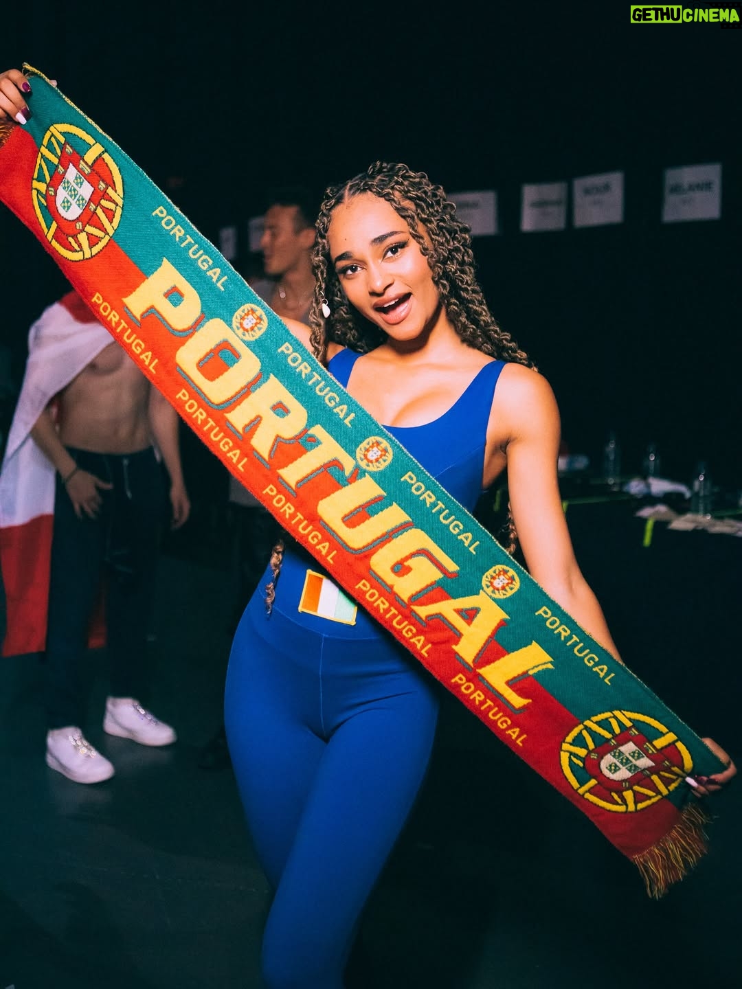 Mélanie Thomas - 41.6K Likes - MÉLANIE IS OFFICIALLY JOINING US ON TOUR! 🇧🇷🇵🇹

SURPRISE ! 🇨🇮 You guys know me and my surprises 💁🏽‍♀️ 

It’s Official now I am joining my Now United family for the Now or Never tour, cannot wait to see you all ~ your honey 🤍✨