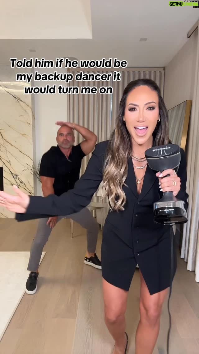Melissa Gorga - 92.9K Likes - I told him if he would be my backup dancer it would turn me on 

#backupdancer #couples