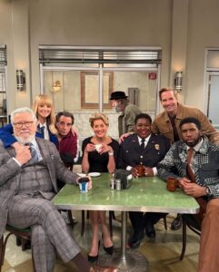 Actress Melissa Rauch HD Photos and Wallpapers May 2025
