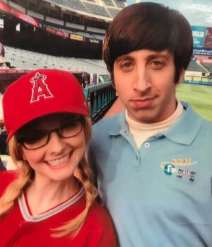 Melissa Rauch Instagram - My TV husband & wonderful friend Simon Helberg is now on Instagram! This deeply hilarious, wildly talented and all around incredible human holds such a special place in my heart and I’m so happy to welcome him to this scrollapalooza!! Give @iamsimonhelberg a follow to have the gift of Simon on your phone (or wherever you get up on your Instagram)!