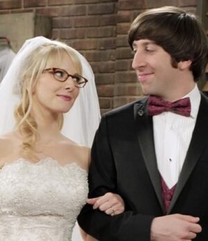 Melissa Rauch Instagram - My TV husband & wonderful friend Simon Helberg is now on Instagram! This deeply hilarious, wildly talented and all around incredible human holds such a special place in my heart and I’m so happy to welcome him to this scrollapalooza!! Give @iamsimonhelberg a follow to have the gift of Simon on your phone (or wherever you get up on your Instagram)!