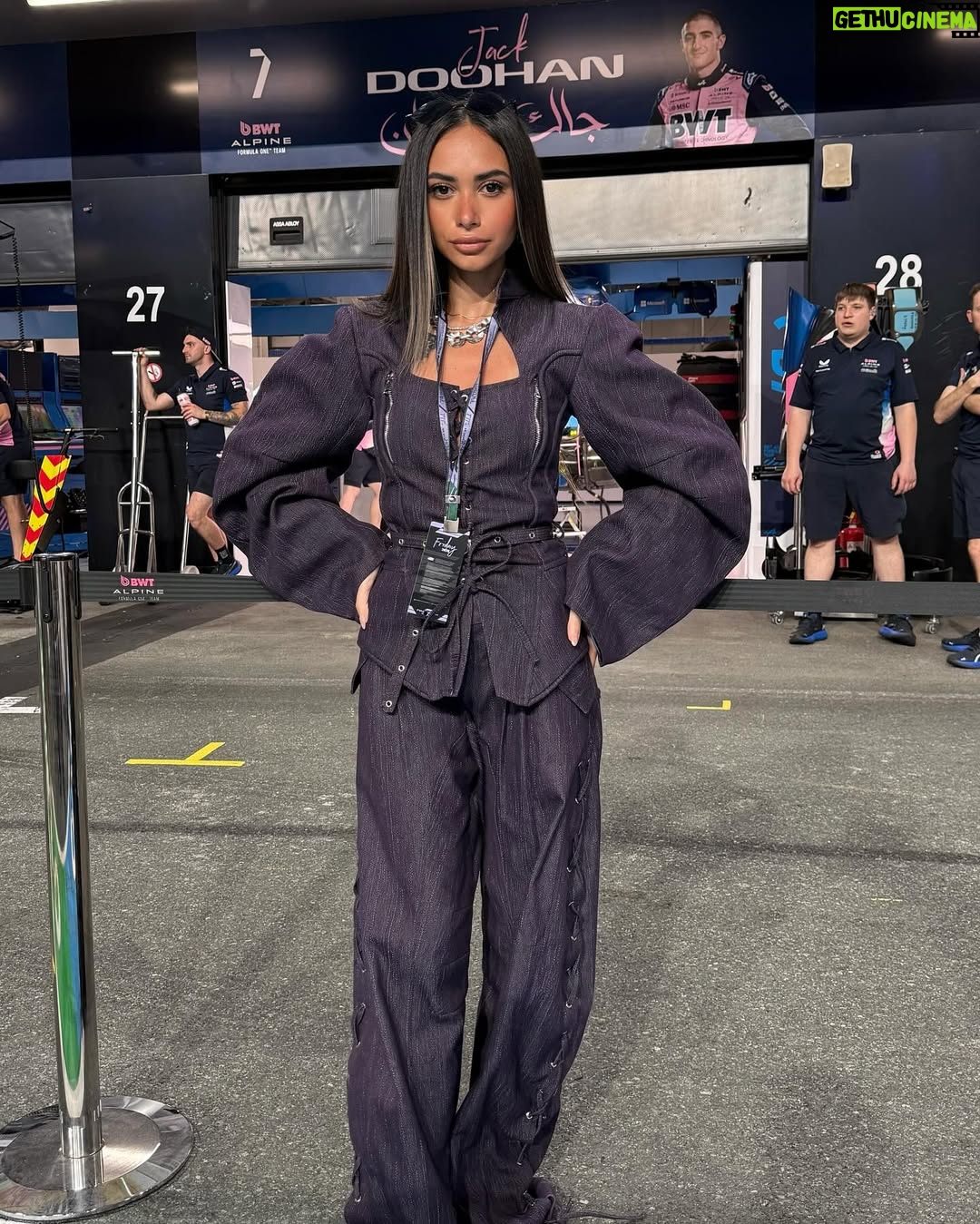Menna Samaha - 12.7K Likes - @f1 
In @ohannaofficial_