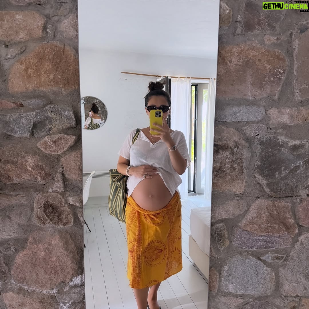 Meriç Aral - 85.3K Likes - nazar boncuklarınız hazırsa; sondan başa 
güneş’in 9 ay   40 gün   41 kere 🧿ı
✨🕯️🌞🍼🕯️🍼💕🌞✨🍼🕯️🍼✨🧿💕