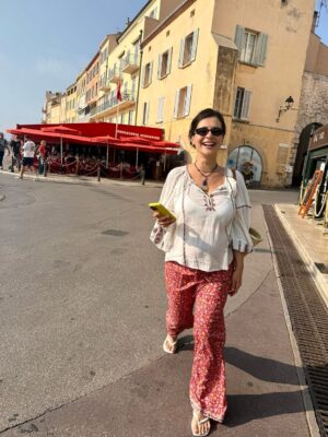Meriç Aral Instagram - bu haftanin acilisini gecen haftaya saygi durusuyla yapiyorum 🌞🧷🌊🧷❤️‍🔥🪬🌊🌞🍑🍒🧷❤️‍🔥