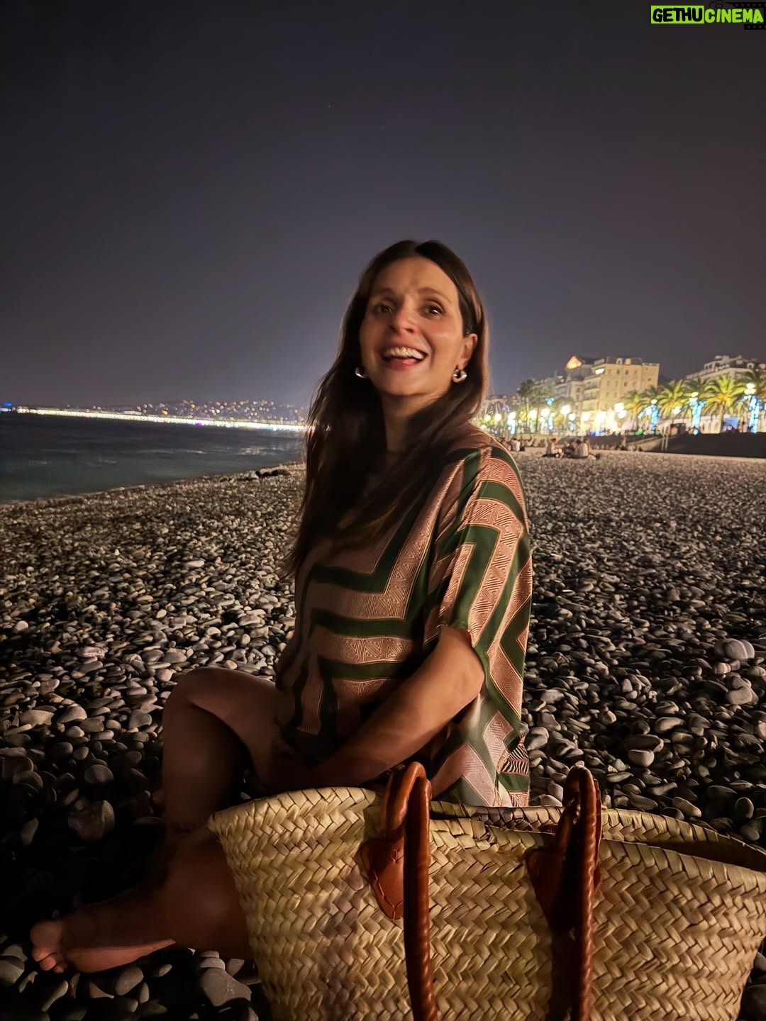 Meriç Aral - 44.3K Likes - bu haftanin acilisini gecen haftaya saygi durusuyla yapiyorum 🌞🧷🌊🧷❤️‍🔥🪬🌊🌞🍑🍒🧷❤️‍🔥