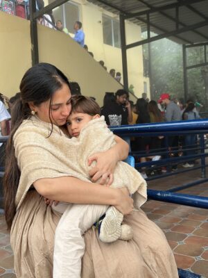 Meru Panwar Grover Instagram - Inn pahado se mera purana nata hai ♥️🧿
.
#merorang