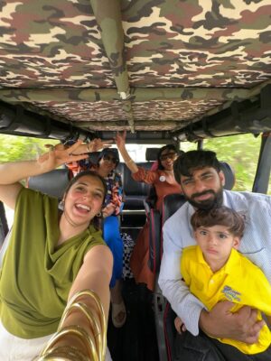 Meru Panwar Grover Instagram - Jungle safari with my monkey 🐵
Thank you @cordeliacruises for the most wonderful experience.
.
.
.
.
#merorang #junglesafari #srilanka #yalanationalpark