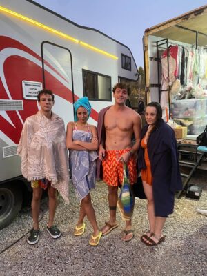 Merve Ateş Instagram - Yeni bölüm yarın akşam!😎
@benlemandizi 
@nowtvturkiye